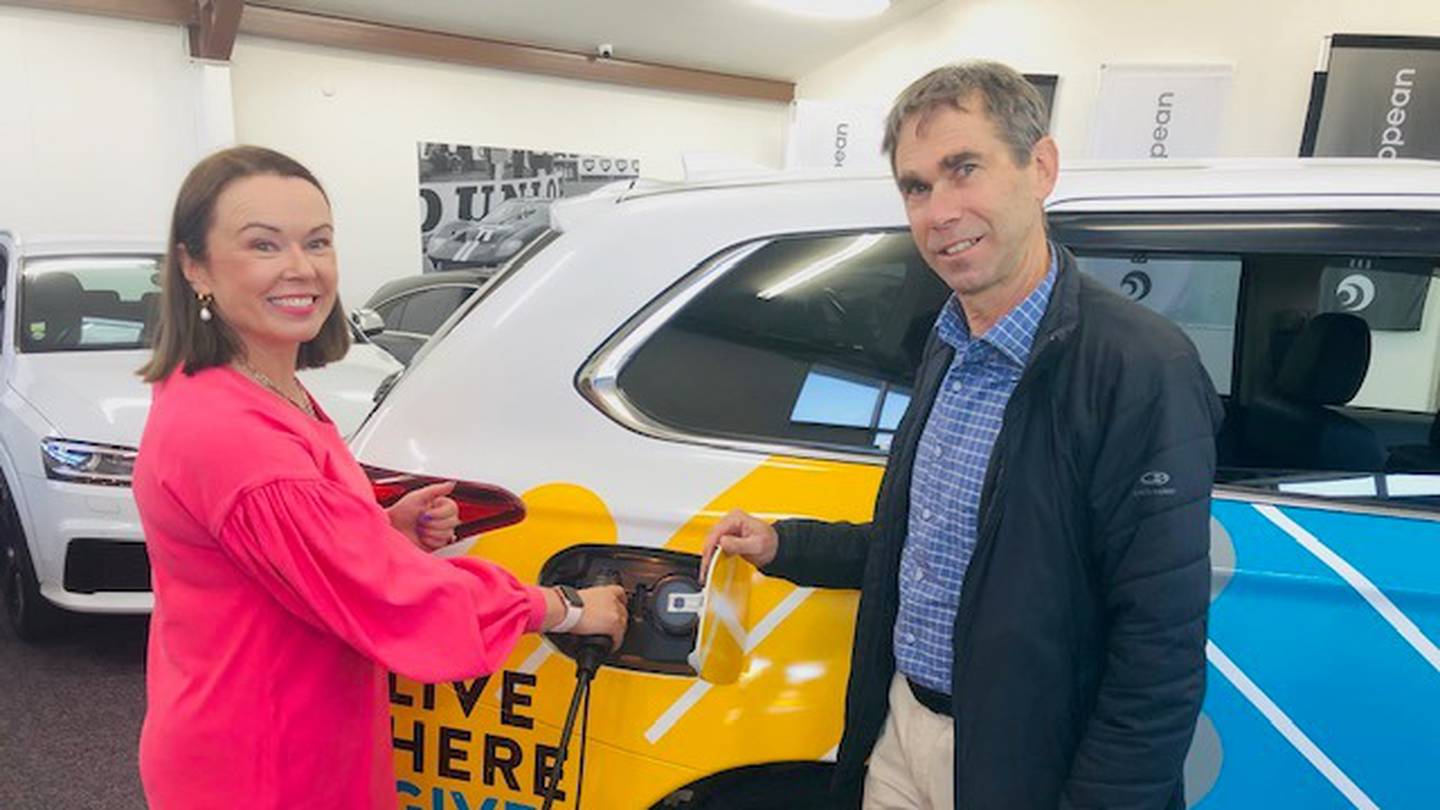 Hawke's Bay Foundation receives donated electric car
